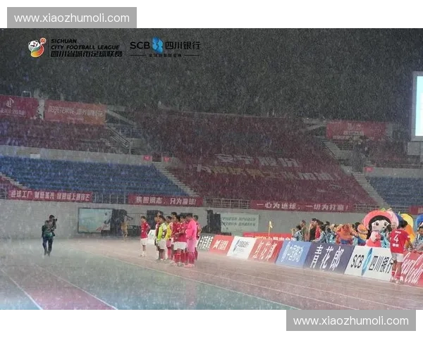 紧张对决引爆绿茵赛场巅峰之夜两队鏖战至最后时刻争夺荣耀桂冠