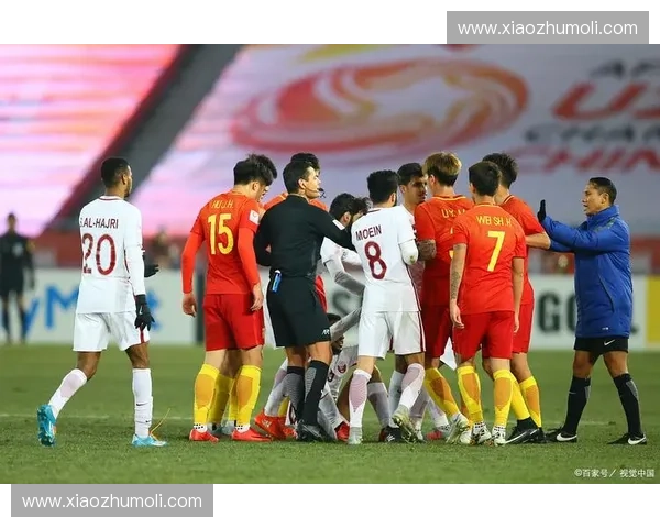 足球比赛正式拉开帷幕 球场激情四溢 看点十足期待已久的精彩对决开启